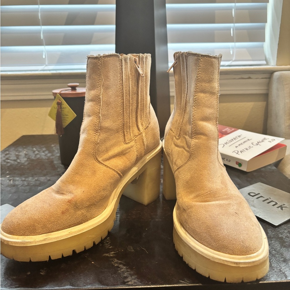 Women's Oasis Society Faux Suede Lug Sole Tan Heeled Boots - Picture 10 of 13